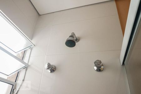 Banheiro  de kitnet/studio para alugar com 1 quarto, 15m² em Brás, São Paulo