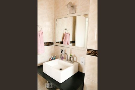 Apartamento para alugar com 59m², 2 quartos e 1 vaga Apartamento para alugar com 59m², 2 quartos e 1 vagaBanheiro
