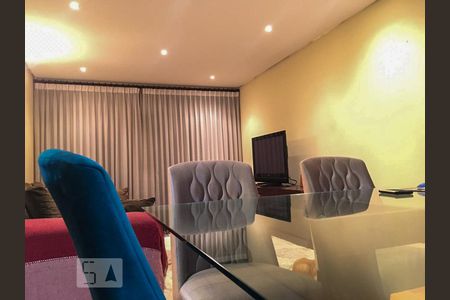 Apartamento à venda com 136m², 3 quartos e sem vagaSala