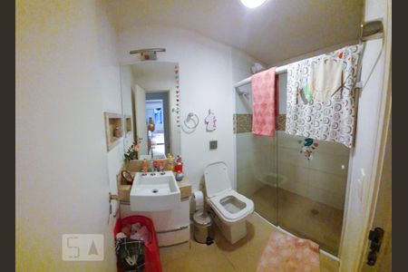 Banheiro 2 de casa à venda com 4 quartos, 260m² em Água Branca, São Paulo