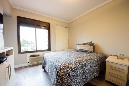 Quarto  de apartamento à venda com 1 quarto, 54m² em Vila Jardim, Porto Alegre