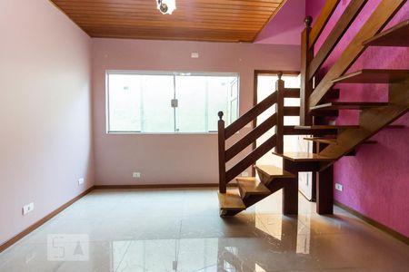 Sala de casa para alugar com 2 quartos, 97m² em Jaguaribe, Osasco