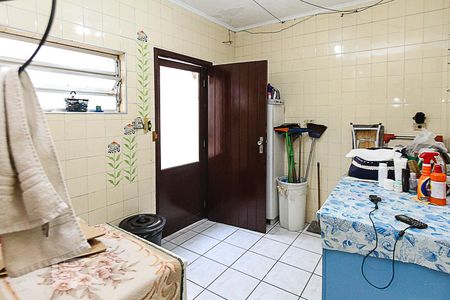 Casa à venda com 300m², 4 quartos e 3 vagas Casa à venda com 300m², 4 quartos e 3 vagasÁrea de Serviço