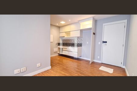 Sala de apartamento para alugar com 3 quartos, 71m² em Jardim Novo Santo Amaro, São Paulo