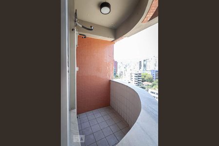 Apartamento para alugar com 90m², 1 quarto e 1 vagaVaranda da Sala