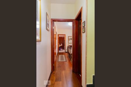 Corredor de casa à venda com 3 quartos, 166m² em Jardim Consórcio, São Paulo