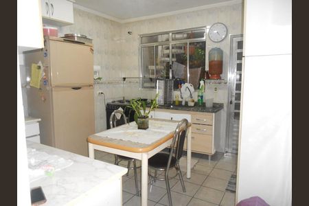 Cozinha  de casa de condomínio à venda com 3 quartos, 94m² em Vila Paulistania, São Paulo