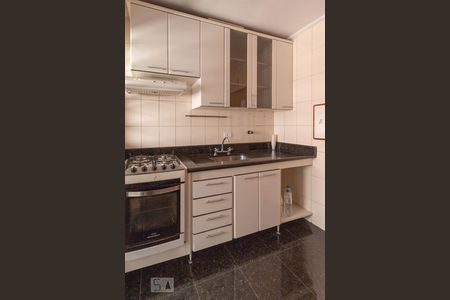 Apartamento para alugar com 75m², 3 quartos e 1 vaga Apartamento para alugar com 75m², 3 quartos e 1 vagaCozinha