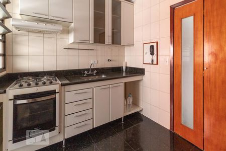 Apartamento para alugar com 75m², 3 quartos e 1 vaga Apartamento para alugar com 75m², 3 quartos e 1 vagaCozinha