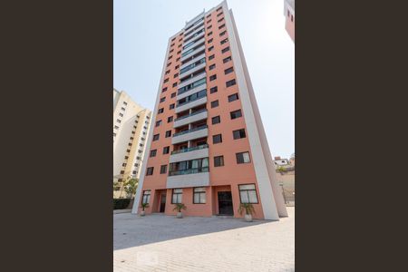 Apartamento para alugar com 75m², 3 quartos e 1 vaga Apartamento para alugar com 75m², 3 quartos e 1 vagaFachada