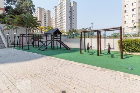 Apartamento para alugar com 75m², 3 quartos e 1 vaga Apartamento para alugar com 75m², 3 quartos e 1 vagaÁrea Comum – Playground