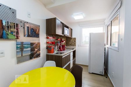 Sala e Cozinha de apartamento para alugar com 1 quarto, 35m² em Vila Prudente, São Paulo