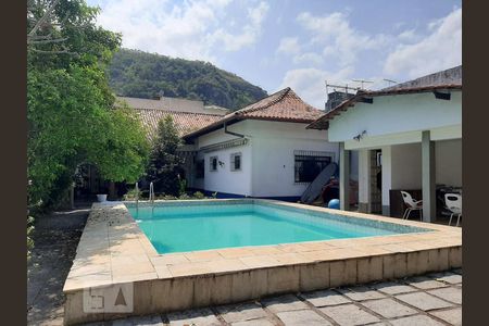 PISCINA de apartamento à venda com 3 quartos, 260m² em São Francisco, Niterói