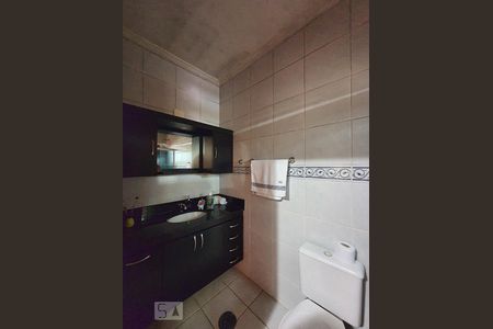 Casa à venda com 265m², 5 quartos e 5 vagas Casa à venda com 265m², 5 quartos e 5 vagasBanheiro 2