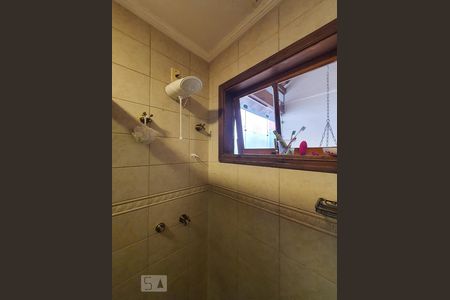 Casa à venda com 265m², 5 quartos e 5 vagas Casa à venda com 265m², 5 quartos e 5 vagasDetalhe do banheiro da suíte