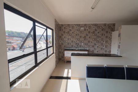 Cozinha de kitnet/studio para alugar com 1 quarto, 45m² em Vila Maria Trindade, São Paulo