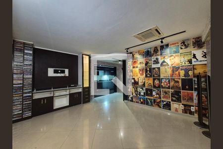 Sala de apartamento para alugar com 2 quartos, 100m² em Recreio dos Bandeirantes, Rio de Janeiro