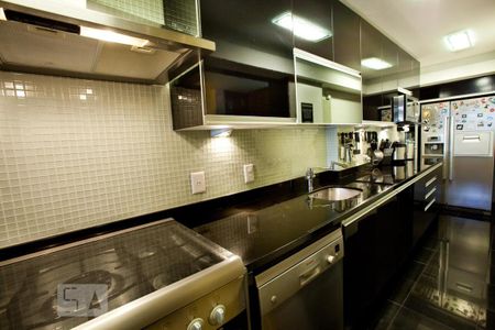 Apartamento para alugar com 2 quartos, 100m² em Recreio dos Bandeirantes, Rio de Janeiro