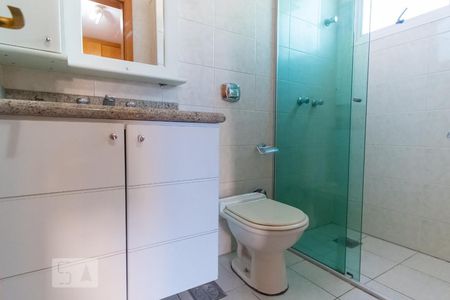 Apartamento à venda com 94m², 3 quartos e 2 vagasBanheiro da Suite