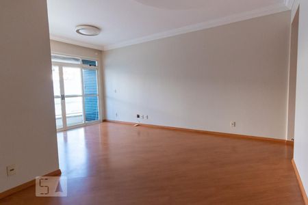 Sala de apartamento à venda com 3 quartos, 94m² em Vila Itapura, Campinas