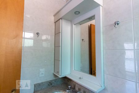 Apartamento à venda com 94m², 3 quartos e 2 vagasBanheiro da Suite - Espelho
