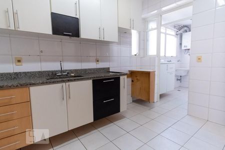 Apartamento à venda com 94m², 3 quartos e 2 vagasCozinha