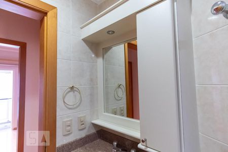 Apartamento à venda com 94m², 3 quartos e 2 vagasBanheiro - Espelho