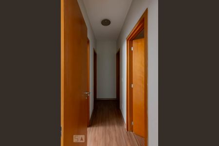 Corredor de apartamento para alugar com 3 quartos, 170m² em Funcionários, Belo Horizonte