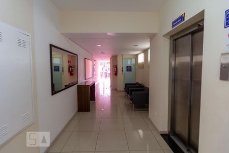 Apartamento à venda com 79m², 3 quartos e 2 vagas Apartamento à venda com 79m², 3 quartos e 2 vagasHall de Entrada