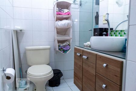 Banheiro de apartamento à venda com 2 quartos, 60m² em Vila Brasílio Machado, São Paulo