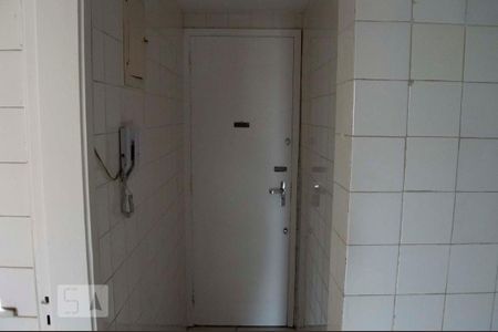 Apartamento para alugar com 96m², 3 quartos e 1 vaga Apartamento para alugar com 96m², 3 quartos e 1 vagaDetalhe da area de serviço