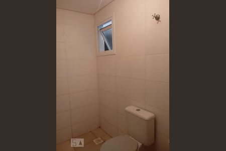 Banheiro de casa à venda com 3 quartos, 100m² em Fátima, Canoas