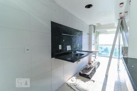 Apartamento para alugar com 80m², 3 quartos e 1 vaga Apartamento para alugar com 80m², 3 quartos e 1 vagaCozinha e Área de Serviço