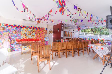 Apartamento para alugar com 80m², 3 quartos e 1 vaga Apartamento para alugar com 80m², 3 quartos e 1 vagaSalão de Festas