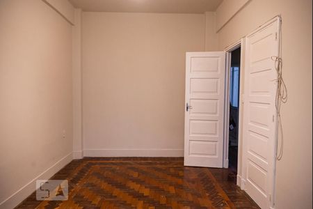 Quarto 1 de apartamento à venda com 3 quartos, 105m² em Copacabana, Rio de Janeiro