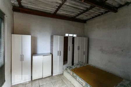 Quarto de casa para alugar com 1 quarto, 54m² em Vila Nova, Porto Alegre