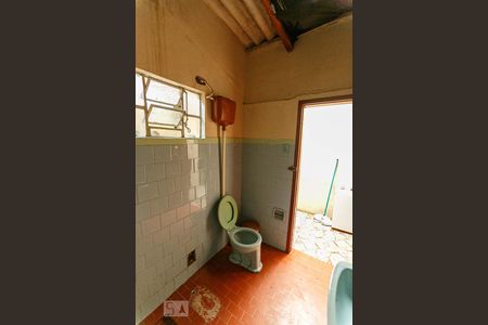 Banheiro de casa para alugar com 1 quarto, 54m² em Vila Nova, Porto Alegre