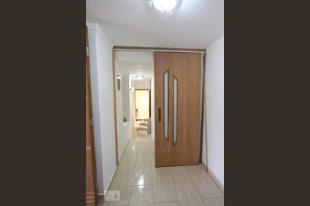 Casa à venda com 230m², 5 quartos e 2 vagasCorredor