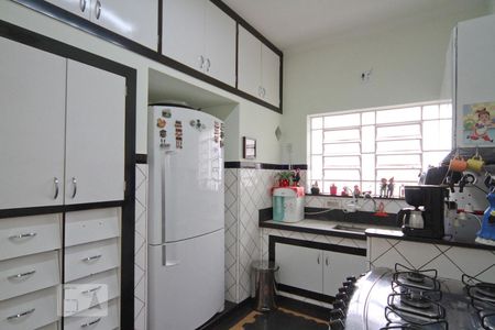Casa à venda com 230m², 5 quartos e 2 vagasCozinha