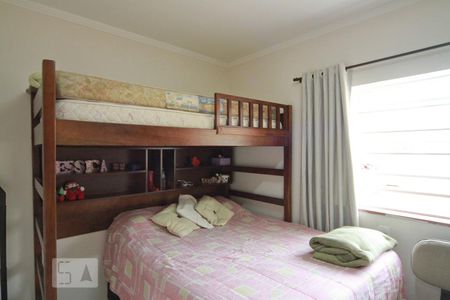 Casa à venda com 230m², 5 quartos e 2 vagasQuarto 4