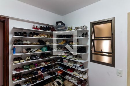 Apartamento à venda com 330m², 4 quartos e 4 vagasCloset