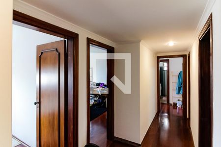 Apartamento à venda com 330m², 4 quartos e 4 vagasCorredor dos Quartos