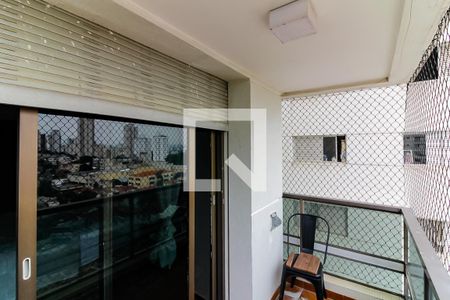Apartamento à venda com 330m², 4 quartos e 4 vagasSacada do Quarto 1 - Suíte
