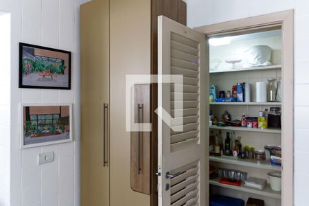 Apartamento à venda com 330m², 4 quartos e 4 vagasCozinha - Despensa