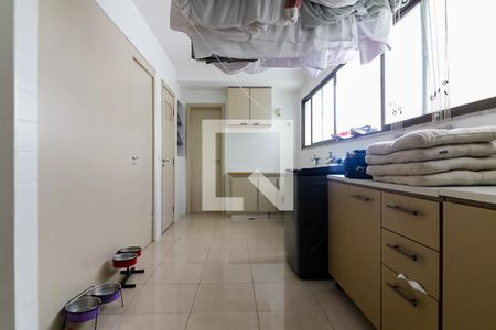 Apartamento à venda com 330m², 4 quartos e 4 vagasÁrea de Serviço