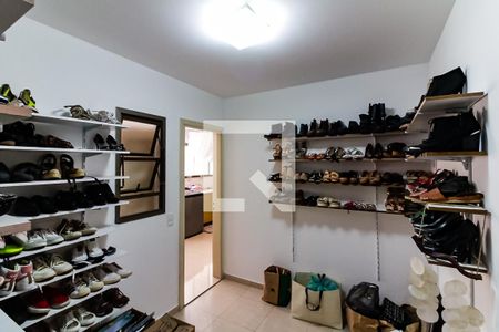 Apartamento à venda com 330m², 4 quartos e 4 vagasCloset
