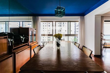 Apartamento à venda com 330m², 4 quartos e 4 vagasSala de Jantar