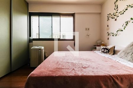 Apartamento à venda com 330m², 4 quartos e 4 vagasQuarto 2 - Suíte