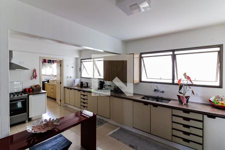 Apartamento à venda com 330m², 4 quartos e 4 vagasCozinha
