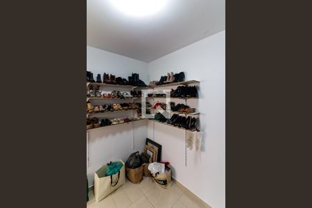 Apartamento à venda com 330m², 4 quartos e 4 vagasCloset
